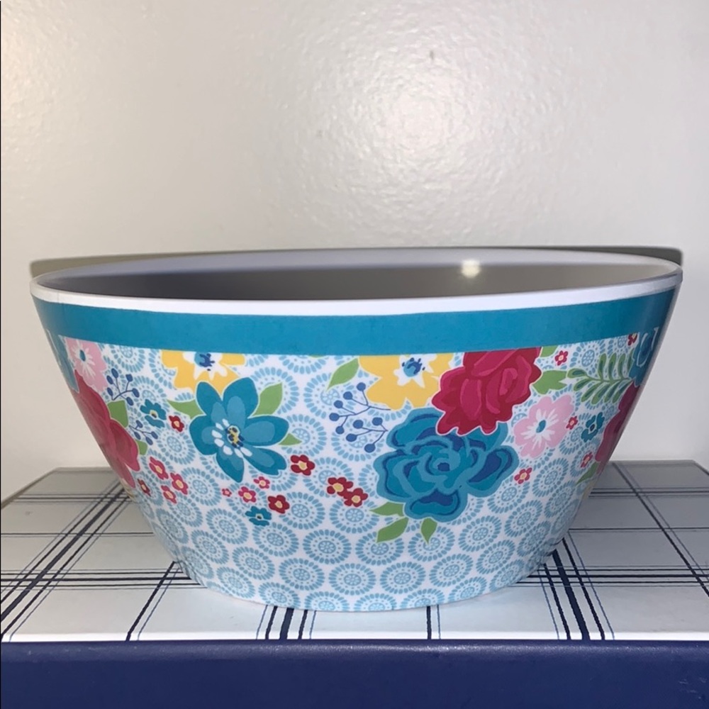 Pretty Flower Bowl